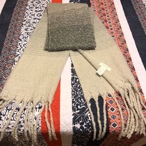 SOLD Mer-Sea Cozy Wrap in Grey